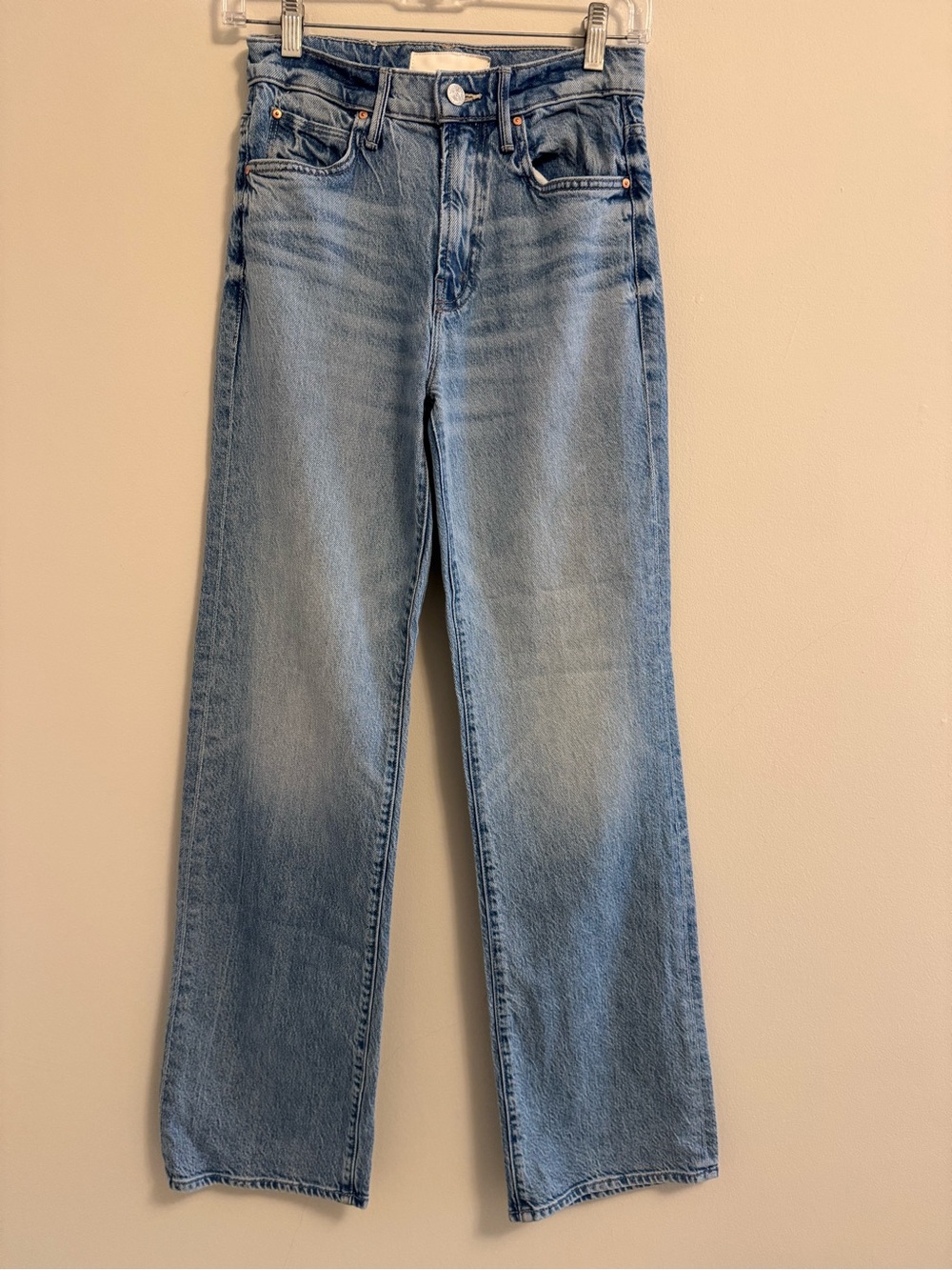 MOTHER kick it Straight-Leg Jeans in Light Blue Wash